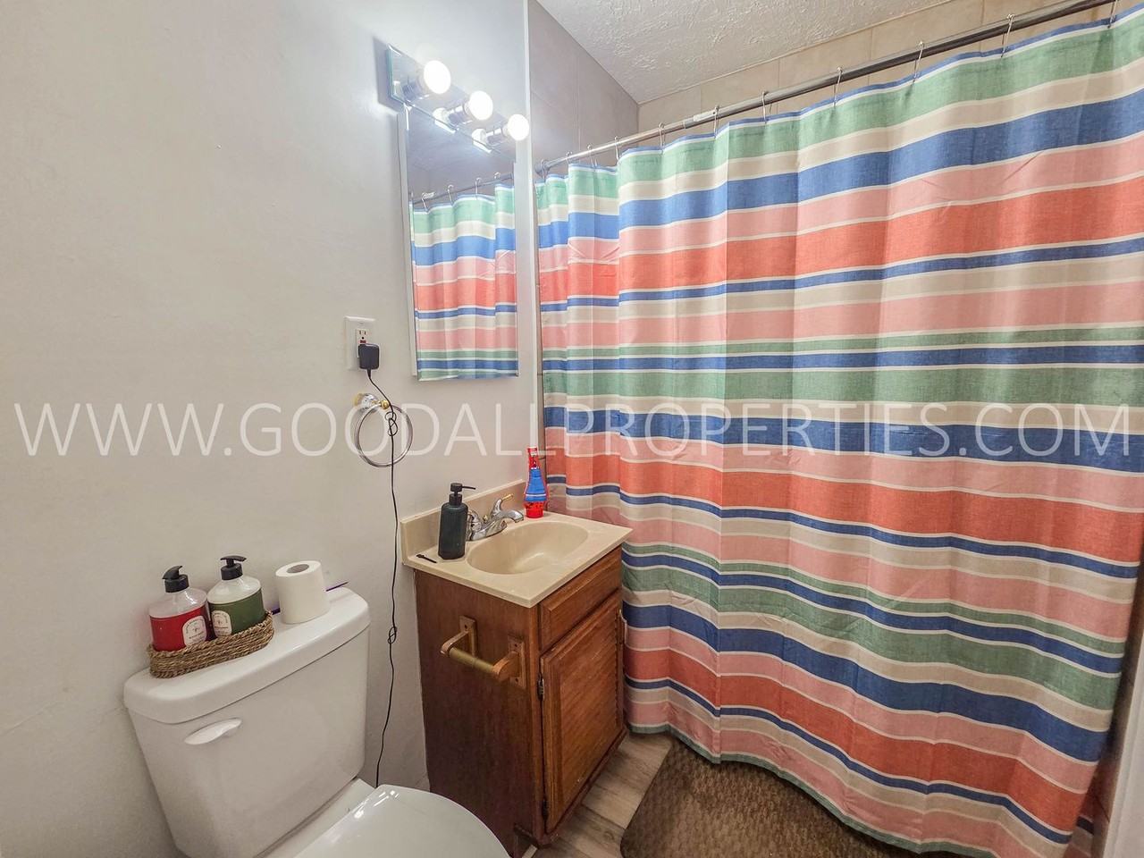 3409 Se 8th St - Photo 7 of 10