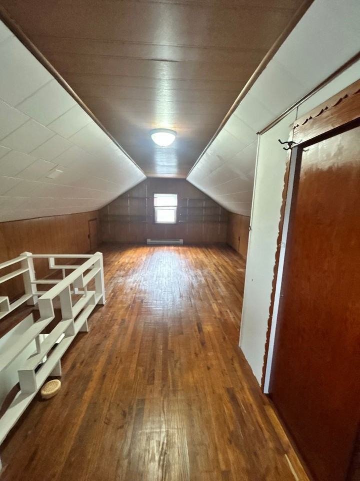 2564 Mayfield St - Photo 6 of 17