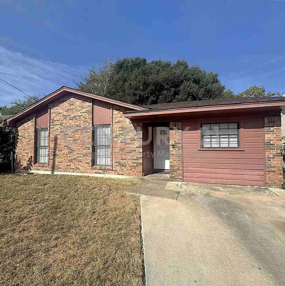 1320 S Rockwall Ave
