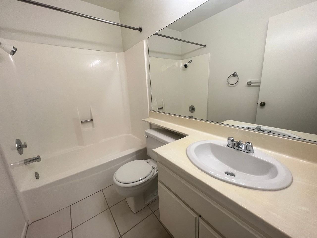 25587 Alicante Dr - Photo 6 of 9