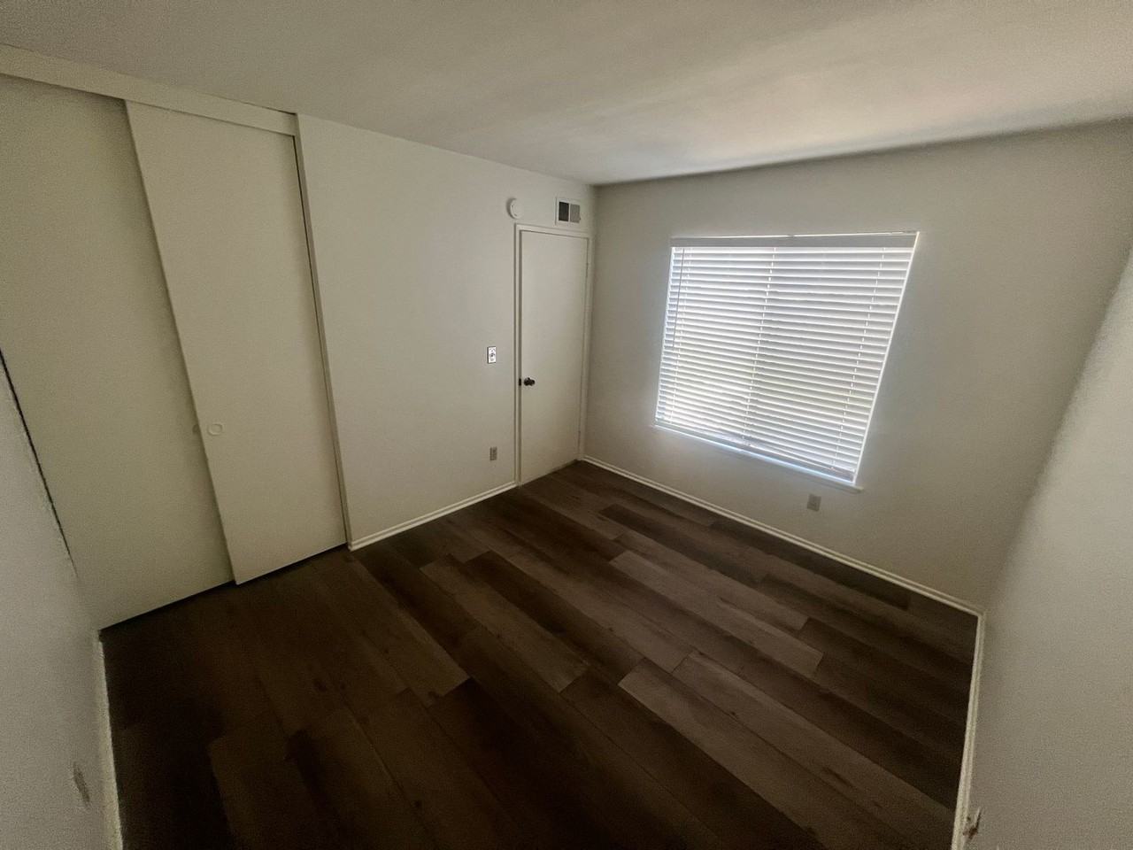 25587 Alicante Dr - Photo 7 of 9