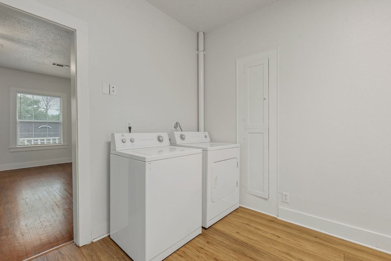 408 E Pease St #3 - Photo 7 of 16