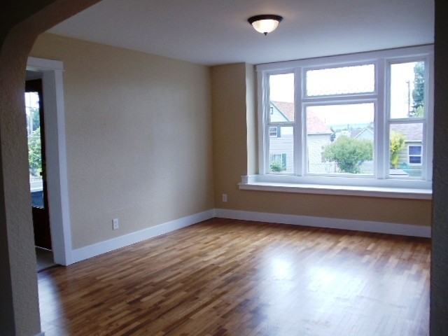 3806 E J St - Photo 4 of 41