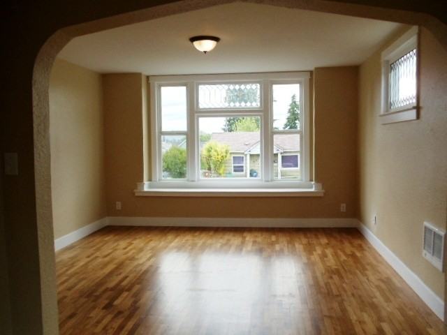 3806 E J St - Photo 5 of 41
