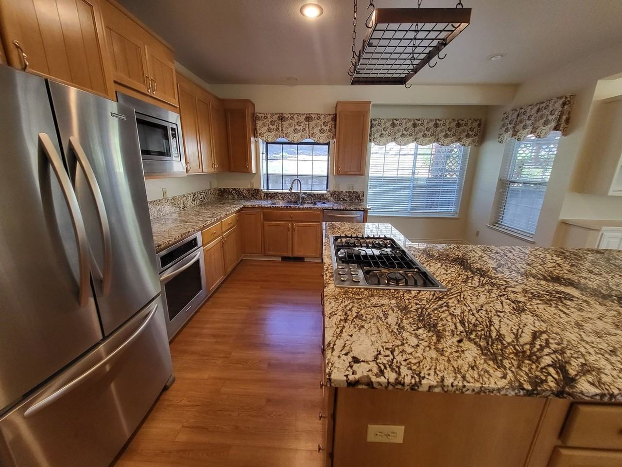 1000 Spring Meadow Dr - Photo 5 of 14