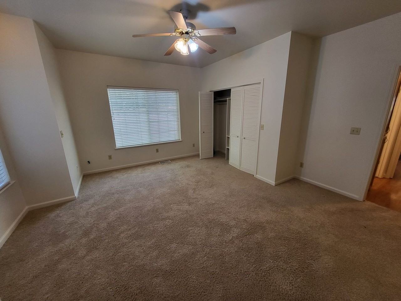 1000 Spring Meadow Dr - Photo 6 of 14