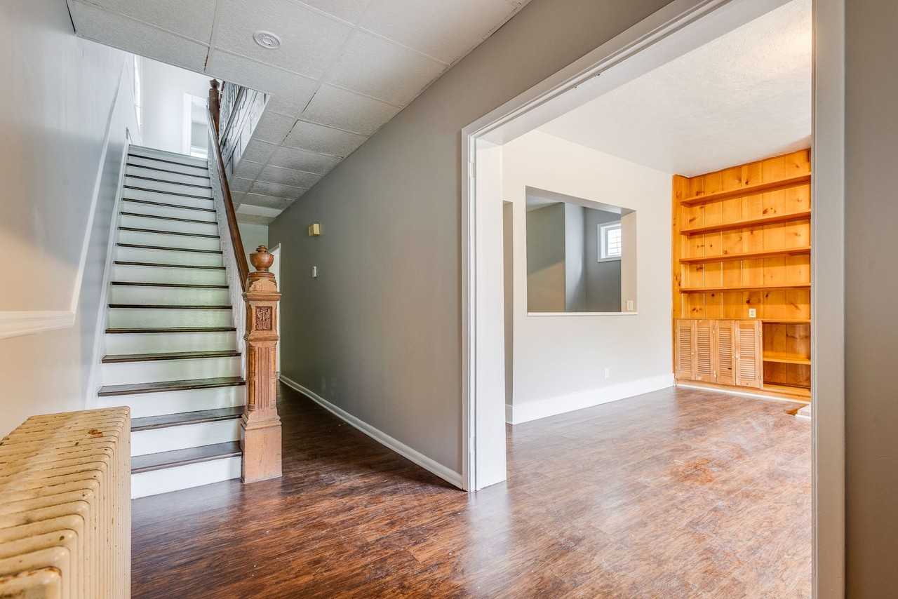2637 Norwood Ave - Photo 2 of 35