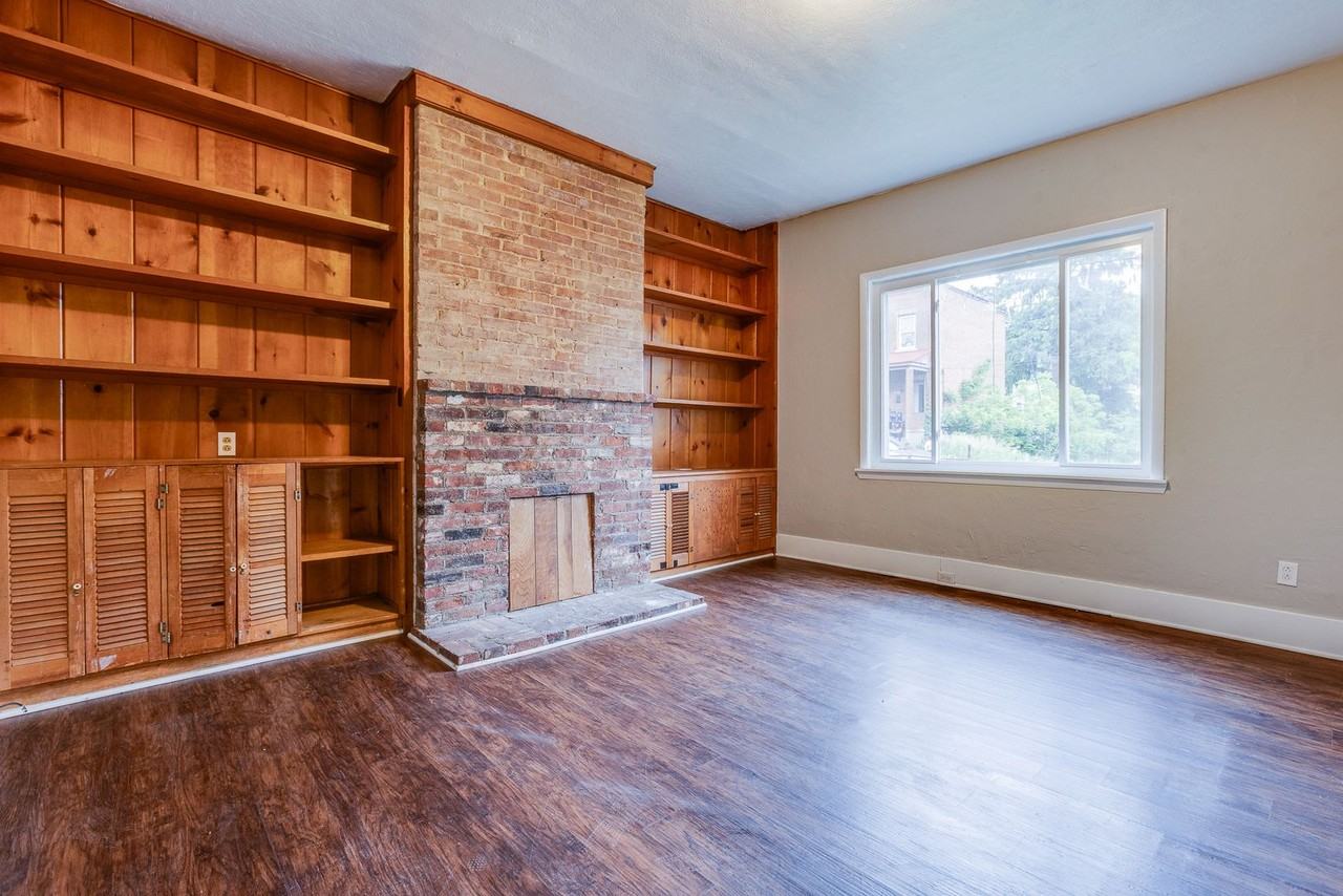2637 Norwood Ave - Photo 3 of 35