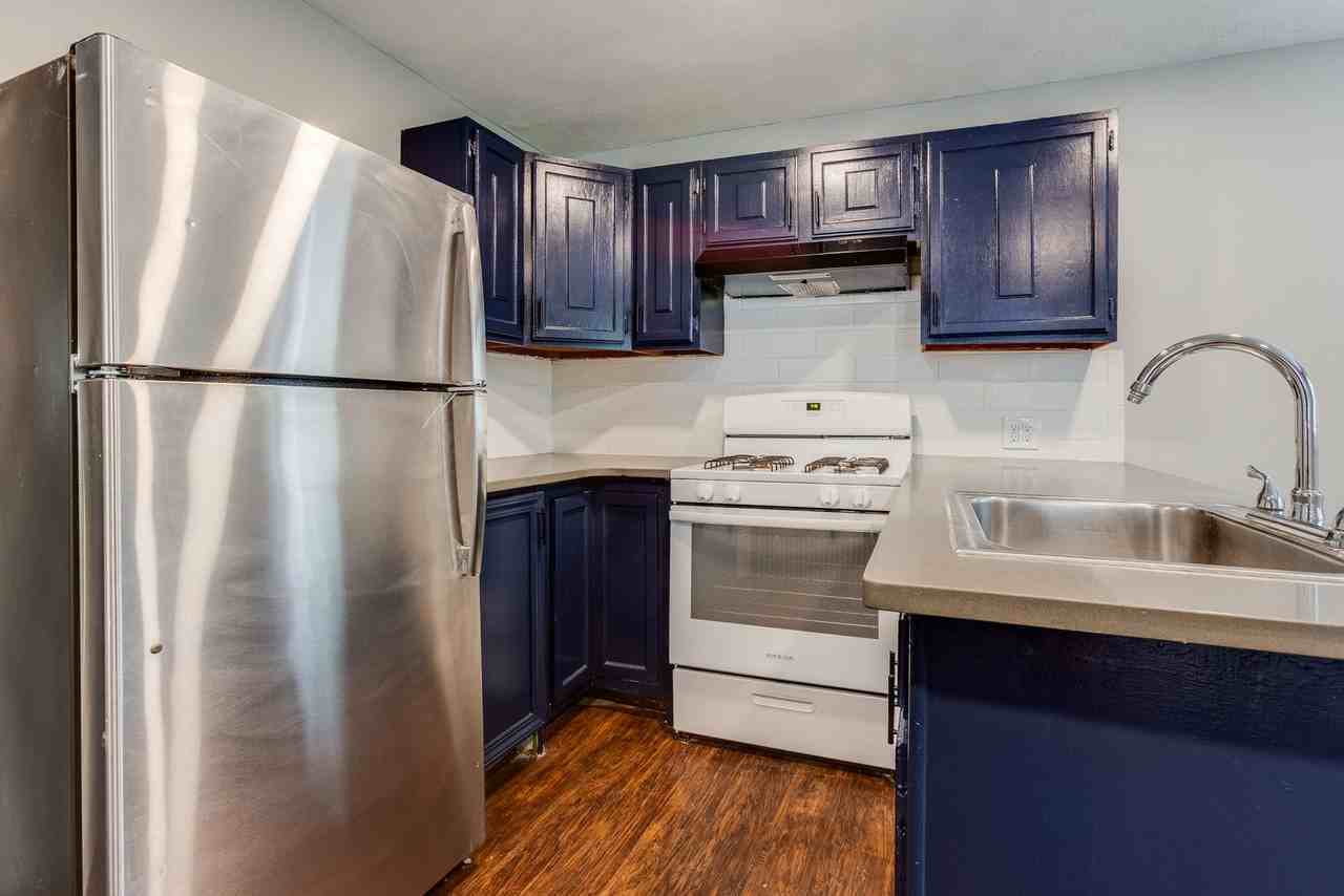 2637 Norwood Ave - Photo 6 of 35