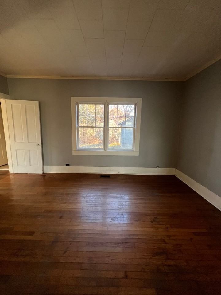 200 Hamm Rd - Photo 6 of 11