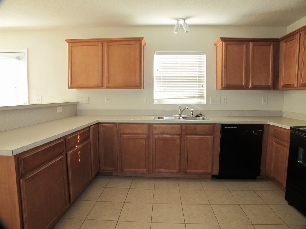 11701 Village Pond Dr - Photo 3 of 27