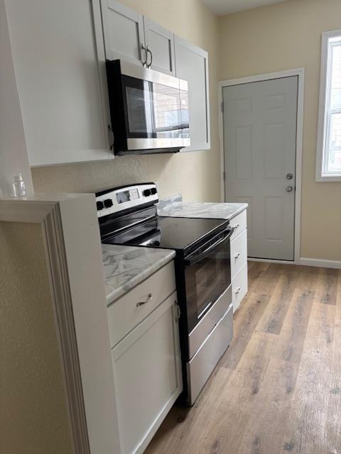 1527 Hammond Ave #3 - Photo 3 of 12