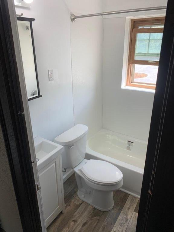 1808 Tower Ave - Photo 4 of 7
