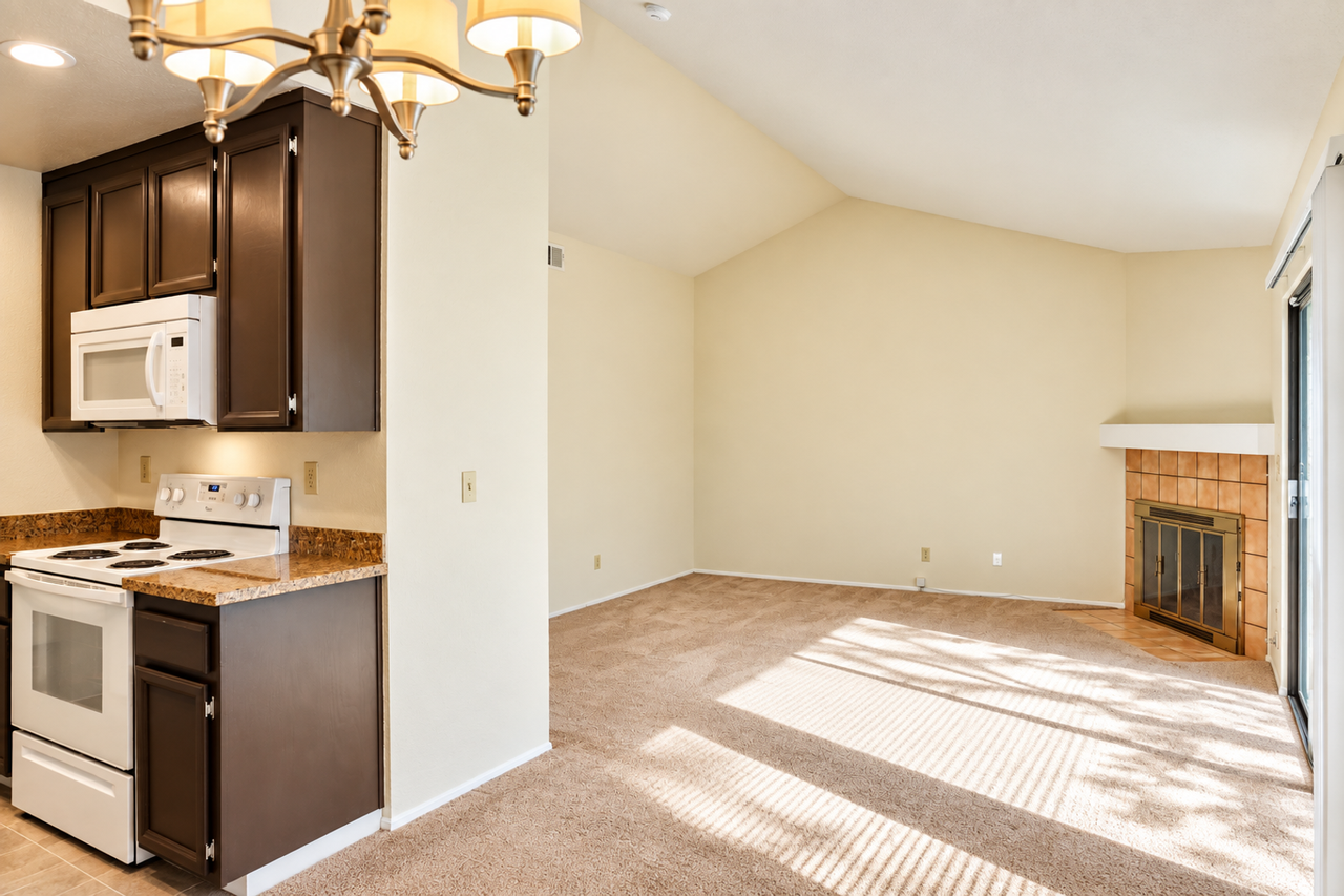 6294 Joaquin Murieta Ave #D - Photo 5 of 20