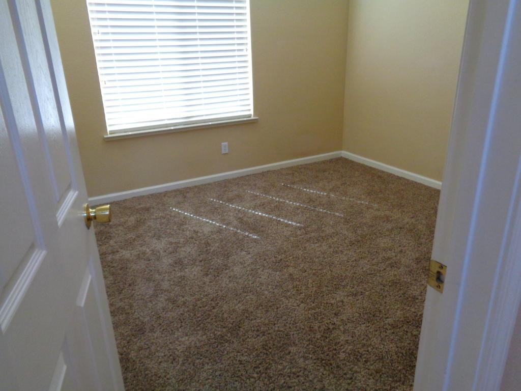 3529 Laguna Ct - Photo 6 of 7