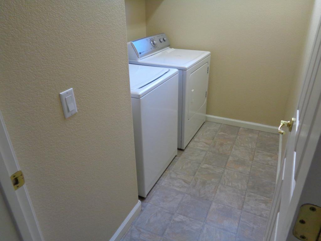 3529 Laguna Ct - Photo 7 of 7