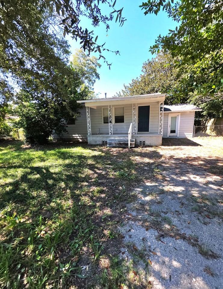 7 Mindoro Cir - Photo 4 of 14
