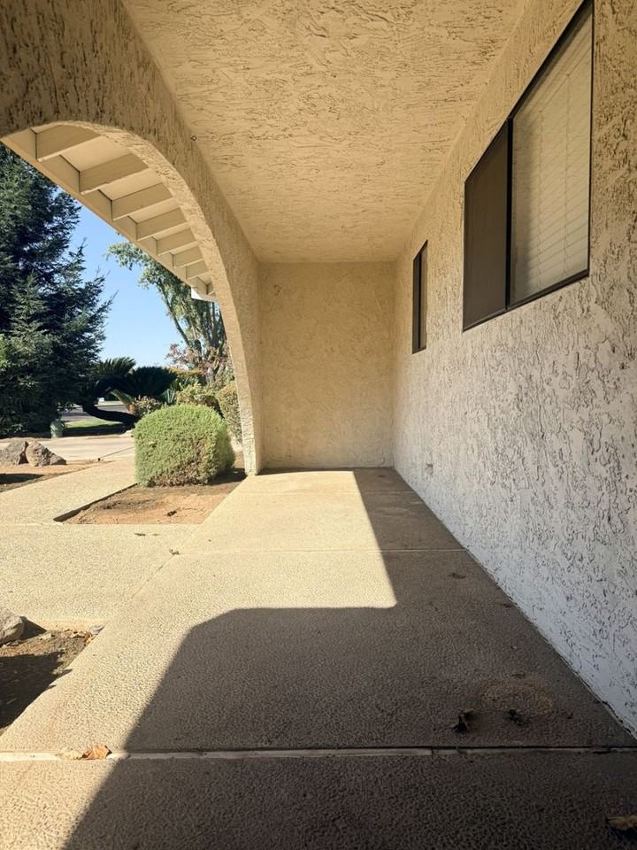 1399 Oregon Dr - Photo 4 of 37
