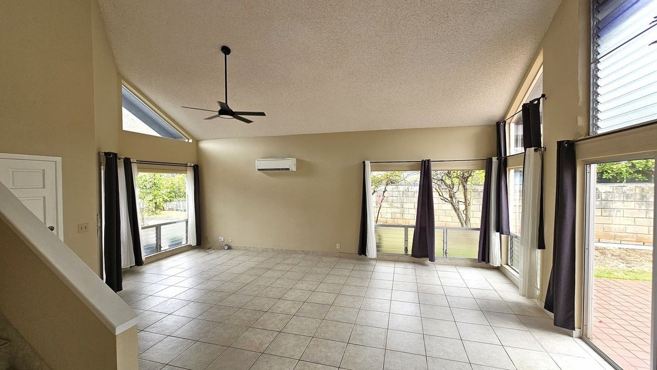 130 Pinana St - Photo 2 of 7