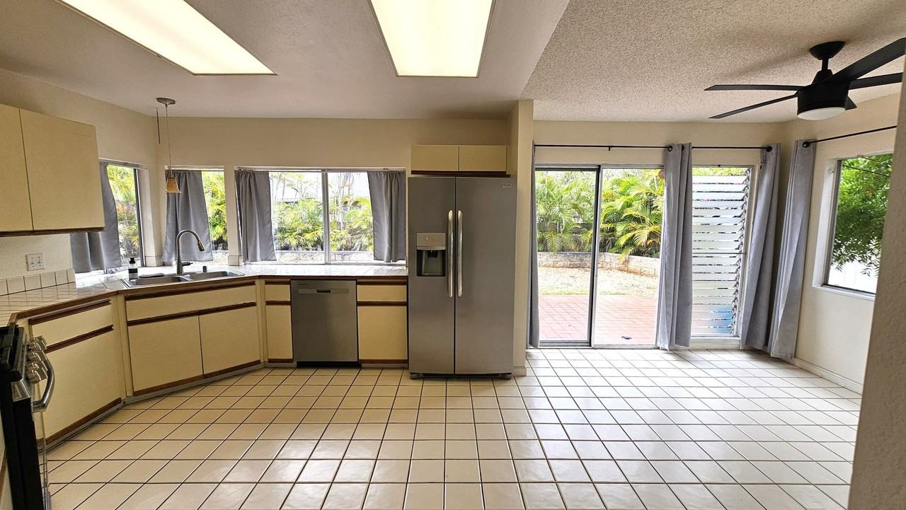 130 Pinana St - Photo 3 of 7