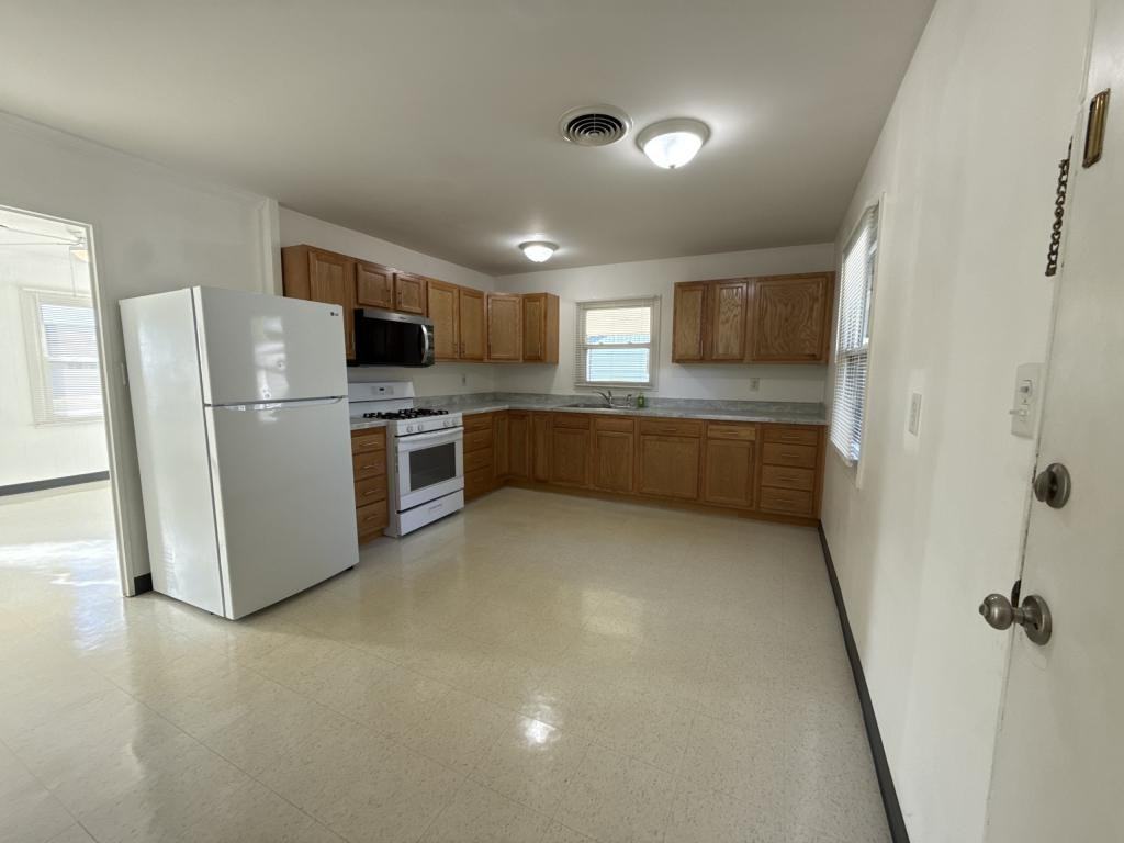 2915 Meadowlark Rd - Photo 6 of 15