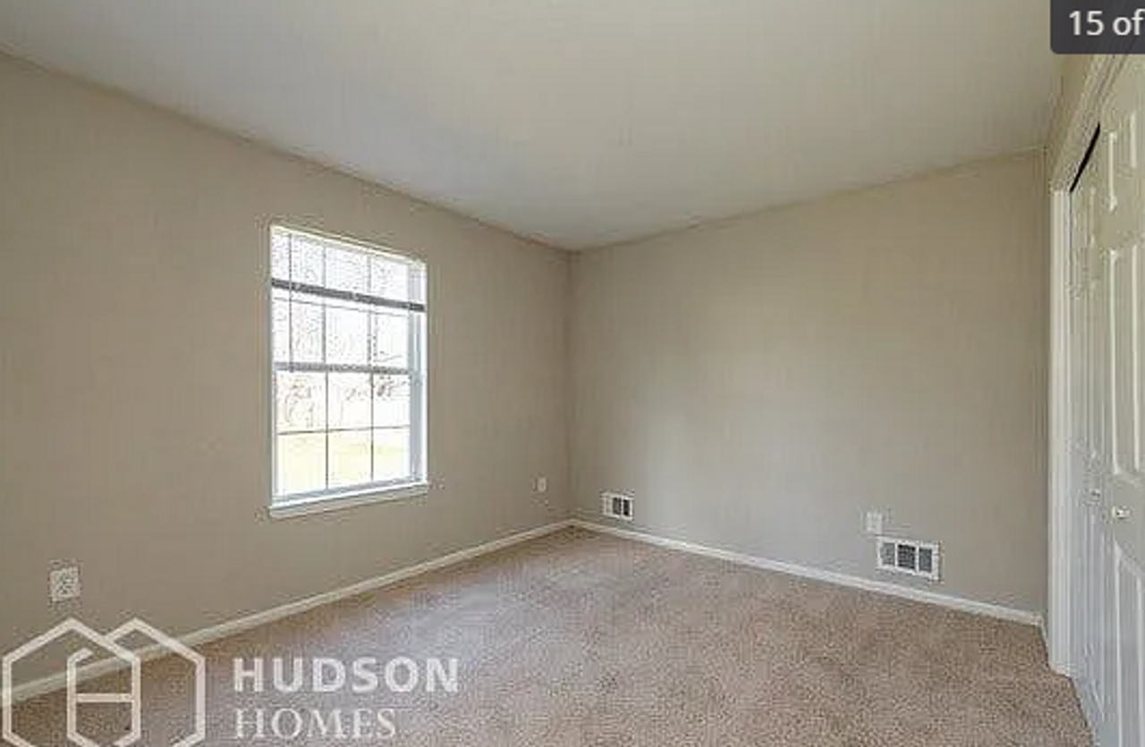251 20th Ave - Photo 5 of 9