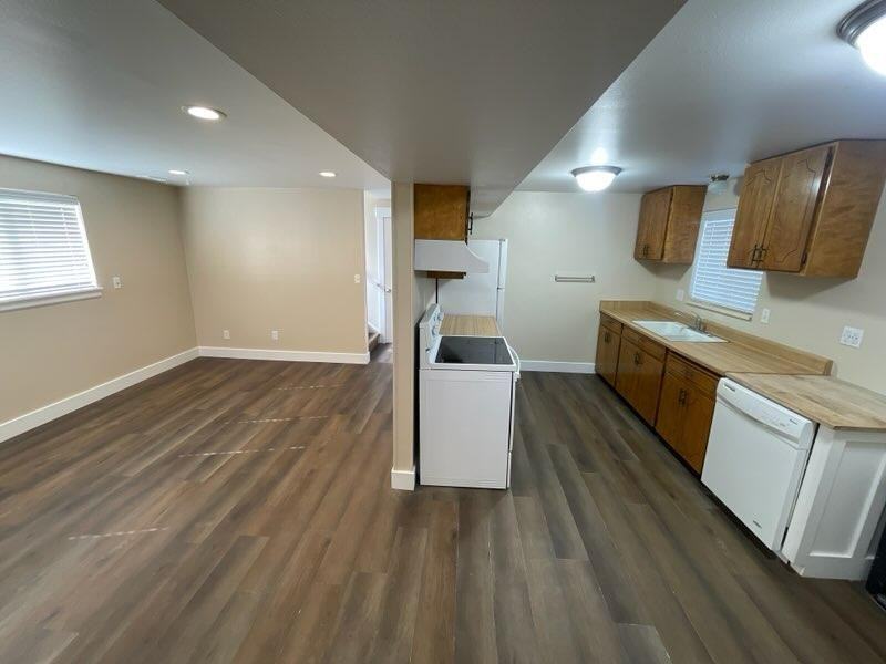 1002 W 675 N - Photo 2 of 6
