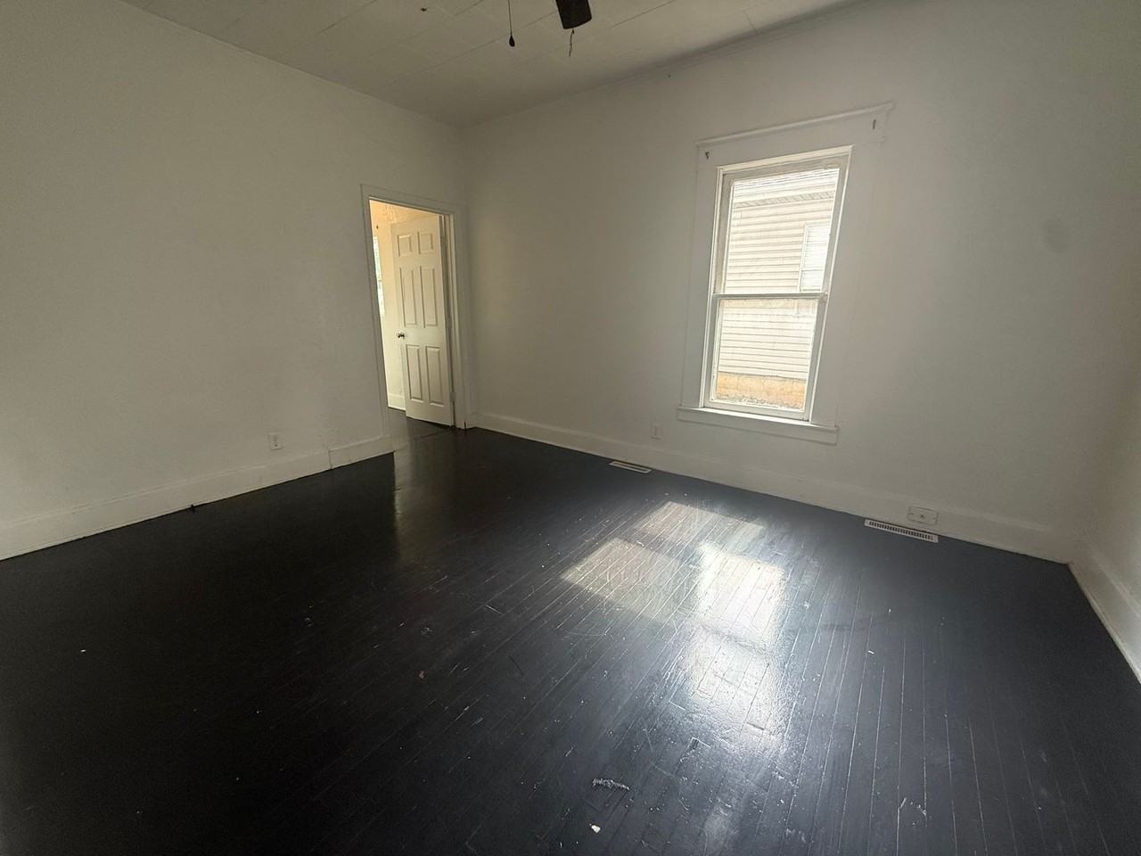2121 N Lexington Ave - Photo 7 of 16