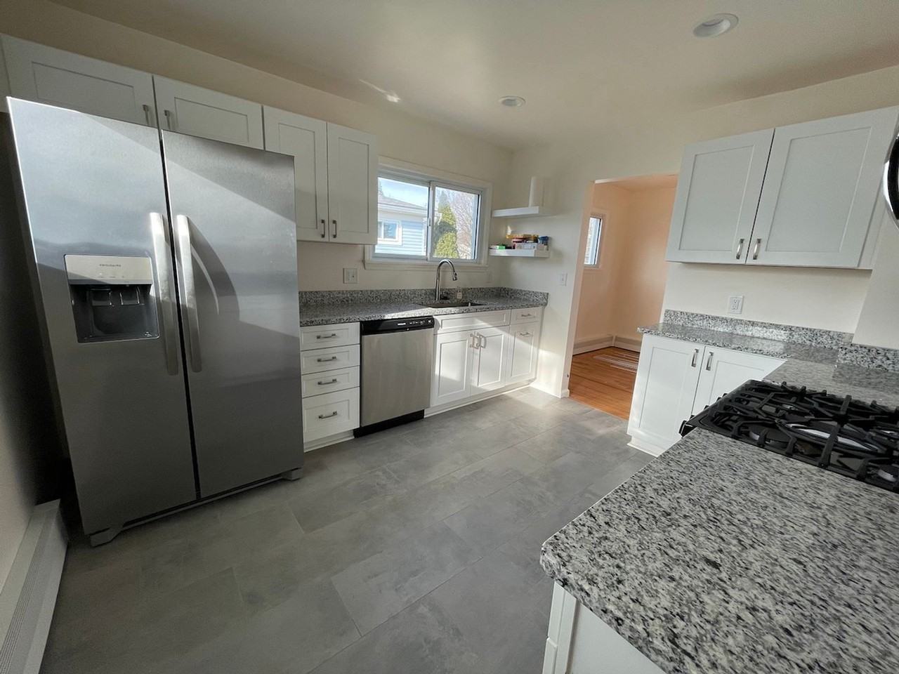 4045 Kempf St - Photo 5 of 18