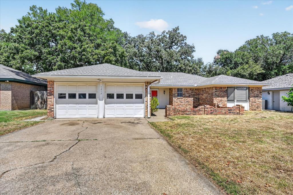 1215 San Marcos Dr - Photo 2 of 28