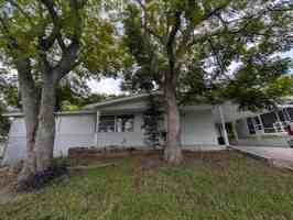 featured image of 23 N Barbour St