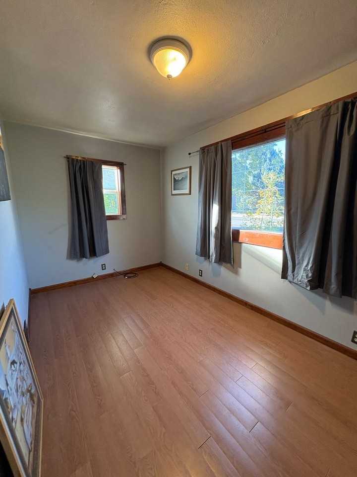 130 Broadwater Ave - Photo 4 of 18