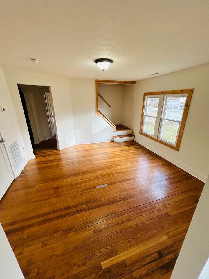1113 Progress St Nw - Photo 4 of 15