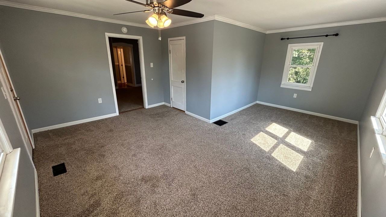2620 Saint Anthony Rd - Photo 5 of 11