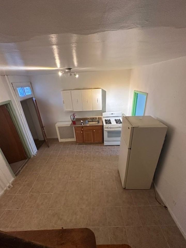 6505 Woodland Ave 2nd Fl - Photo 6 of 9