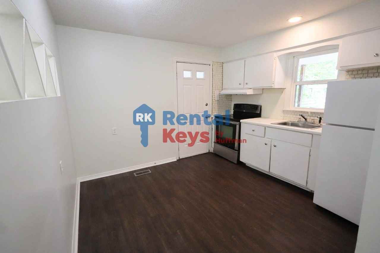2132 Margybeth Ave - Photo 7 of 19