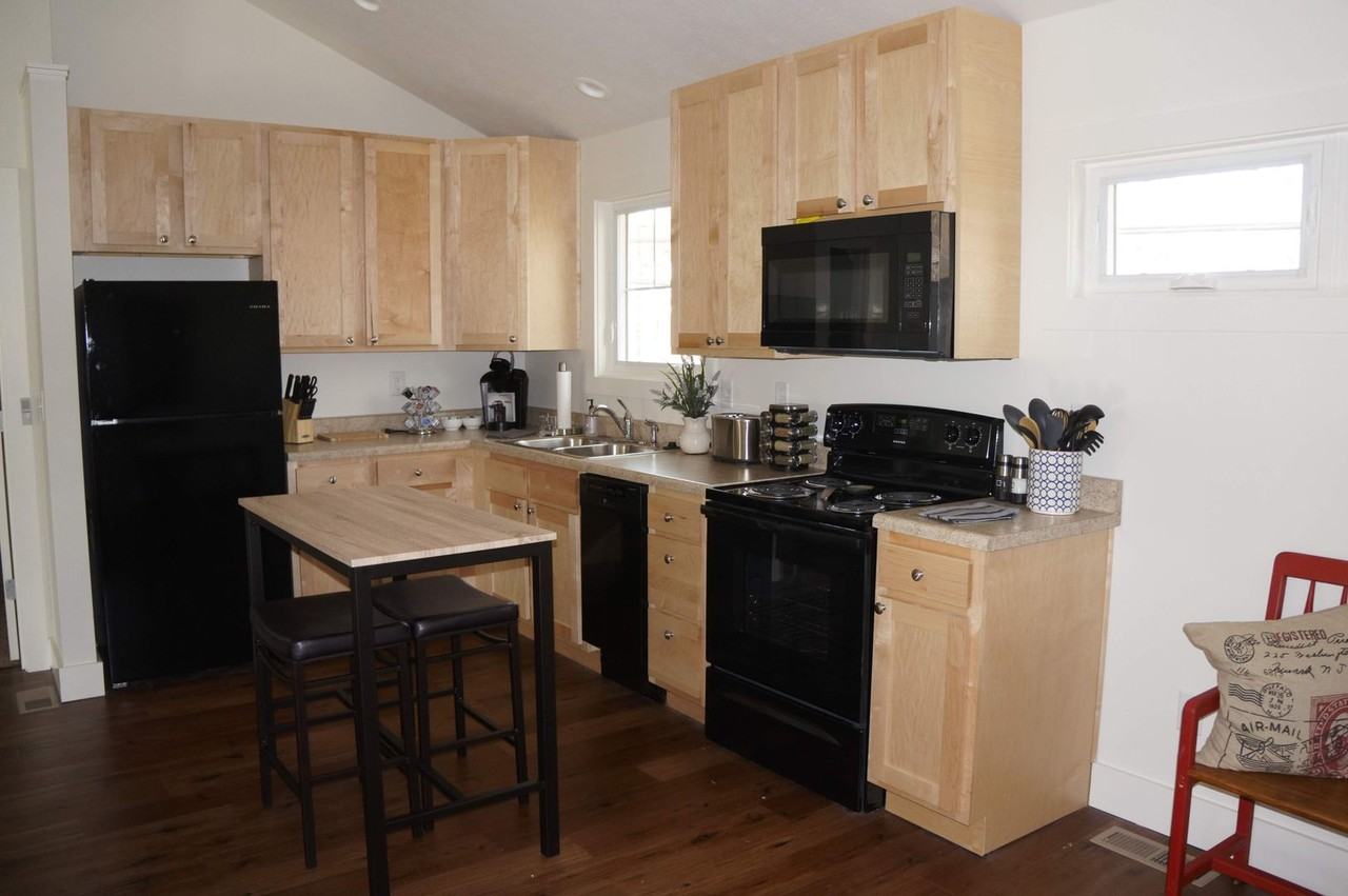 305 E Wylie St - Photo 7 of 19