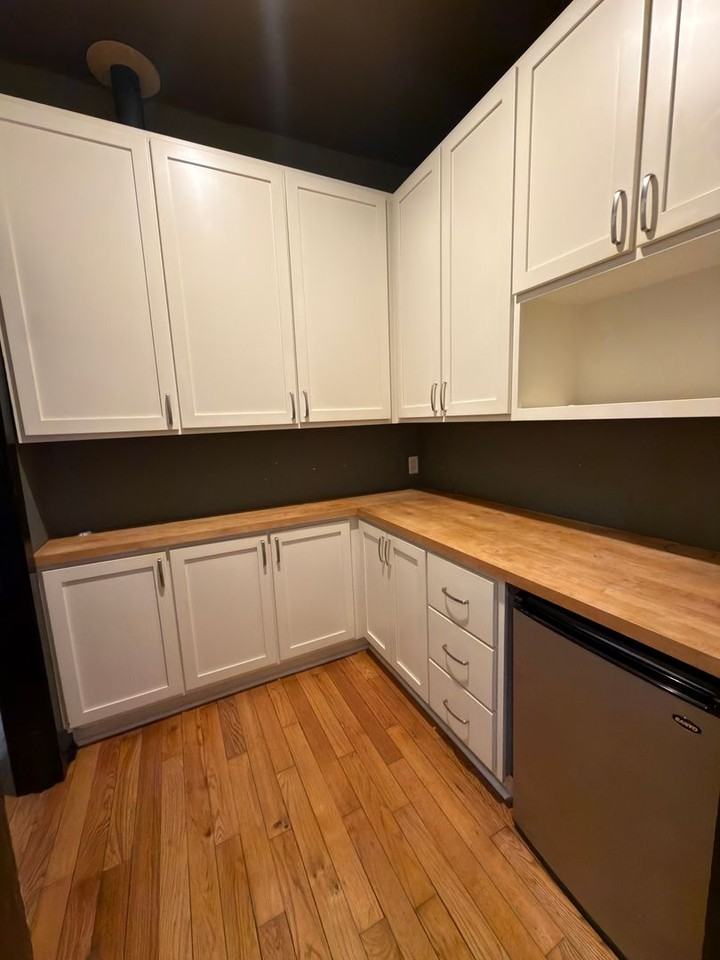 420 W 13th St - Photo 7 of 22