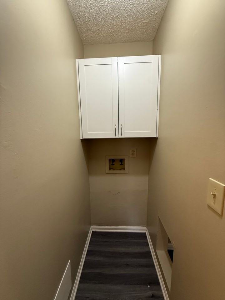 410 W Allen St - Photo 7 of 7