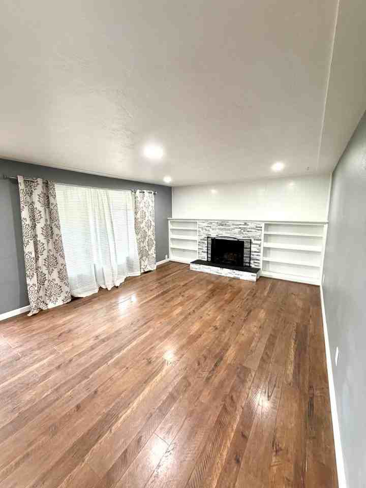 4023 Carolina Ave Ne - Photo 4 of 20