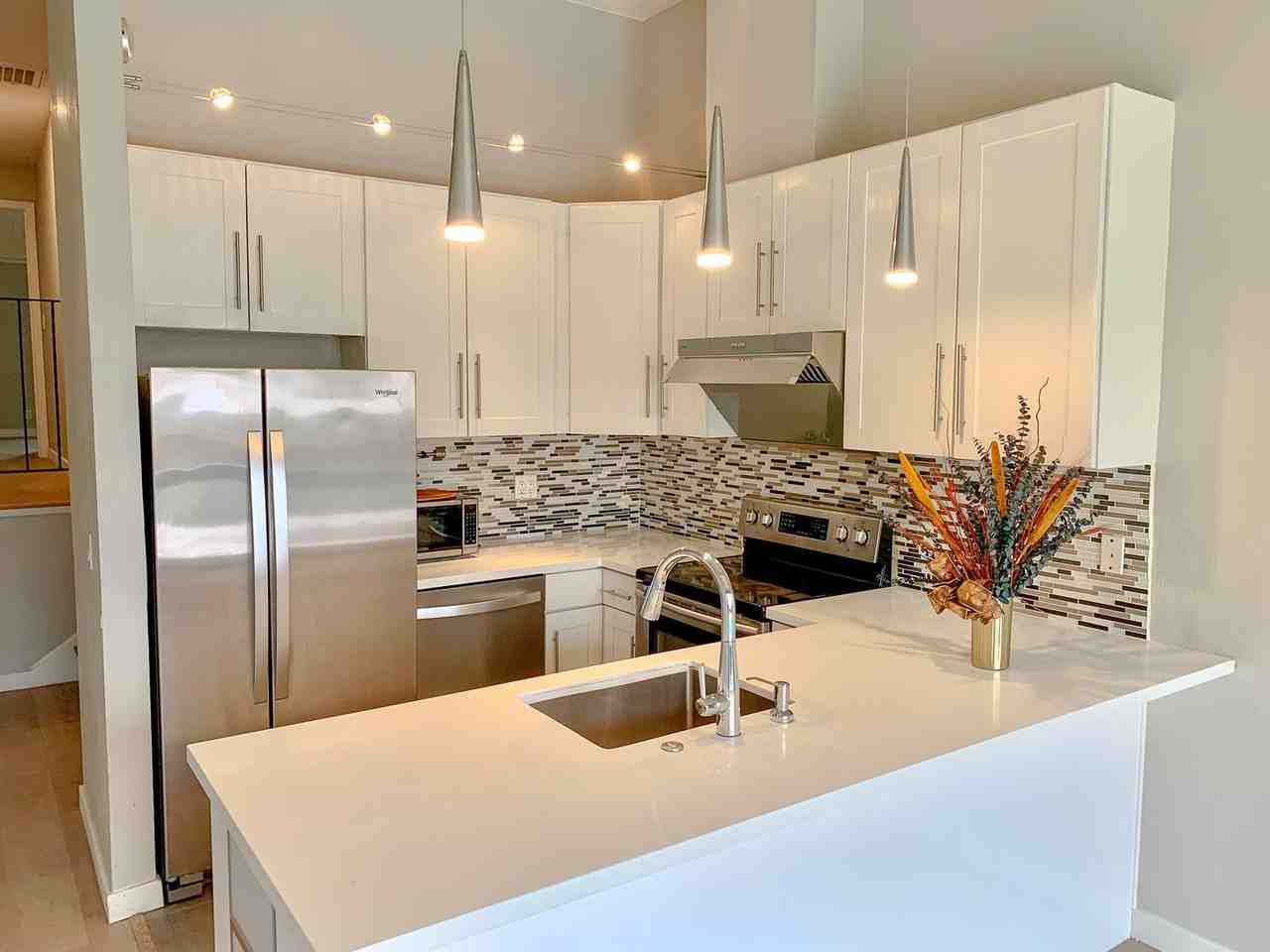 822 Kingfisher Ter - Photo 2 of 11
