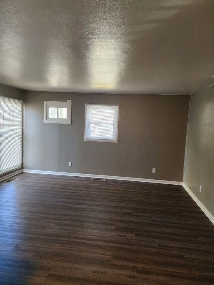 5102 Arrowhead Blvd - Photo 5 of 8