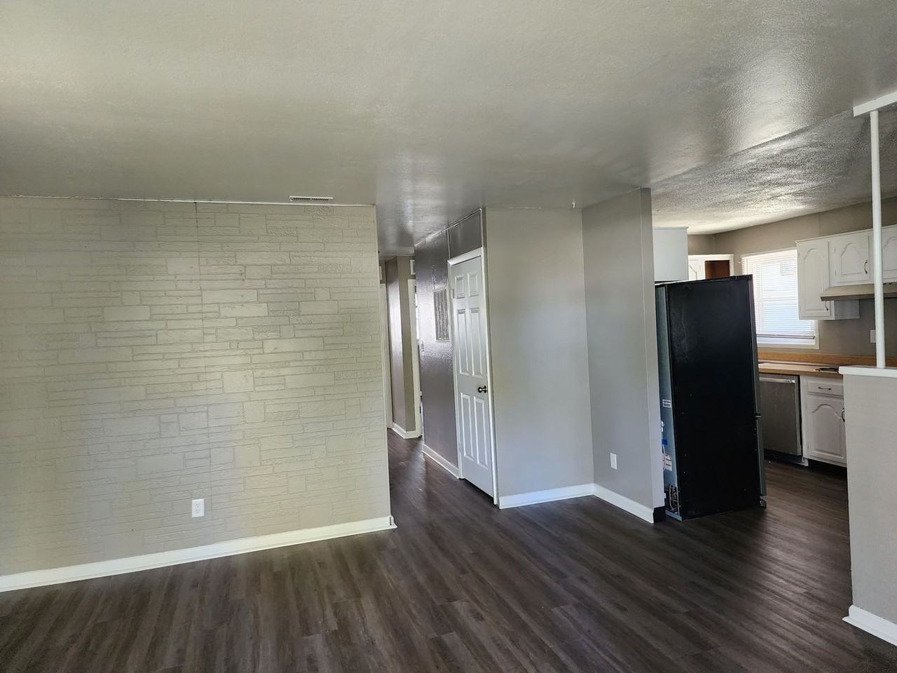 5102 Arrowhead Blvd - Photo 6 of 8