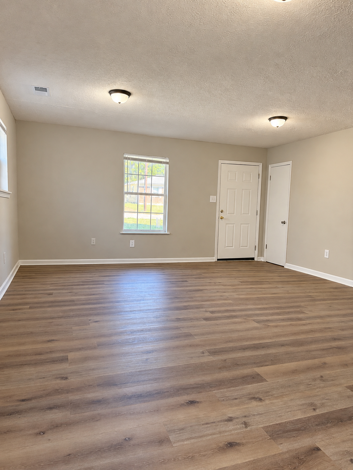 20 Hackberry Ln - Photo 2 of 9