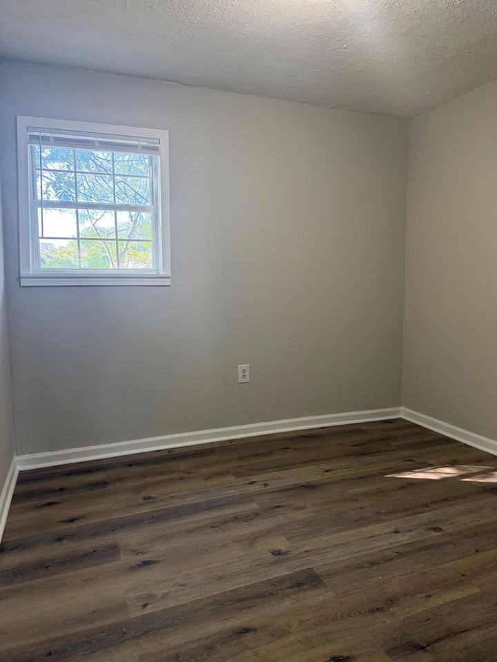 20 Hackberry Ln - Photo 3 of 9