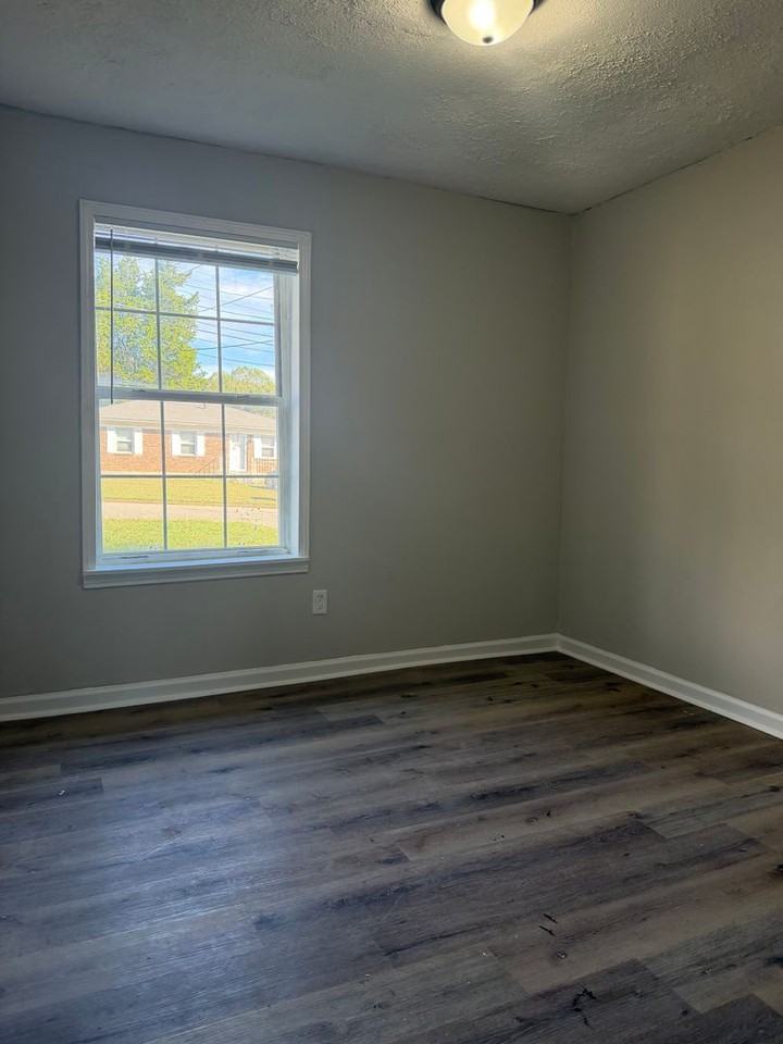 20 Hackberry Ln - Photo 5 of 9