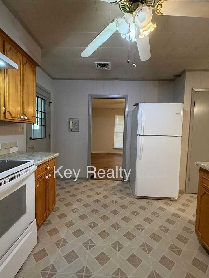 351 Browns Bend Rd - Photo 3 of 19