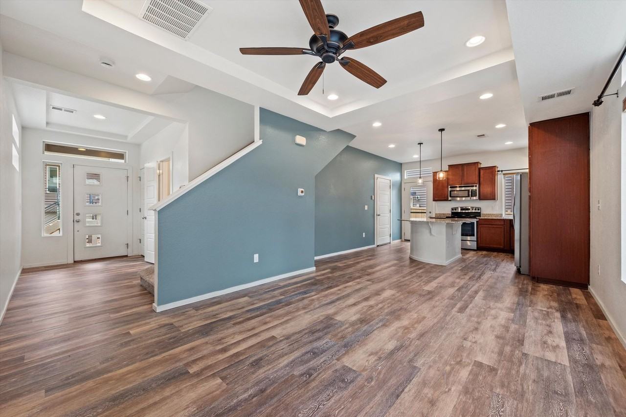 4390 Vindaloo Dr - Photo 3 of 15
