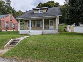 featured image of 2981 Glen Rock Rd