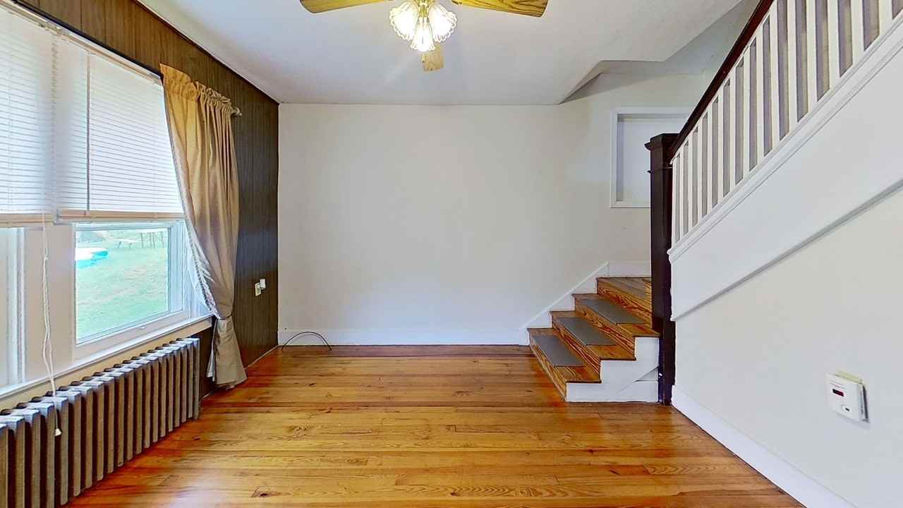 2981 Glen Rock Rd - Photo 4 of 11